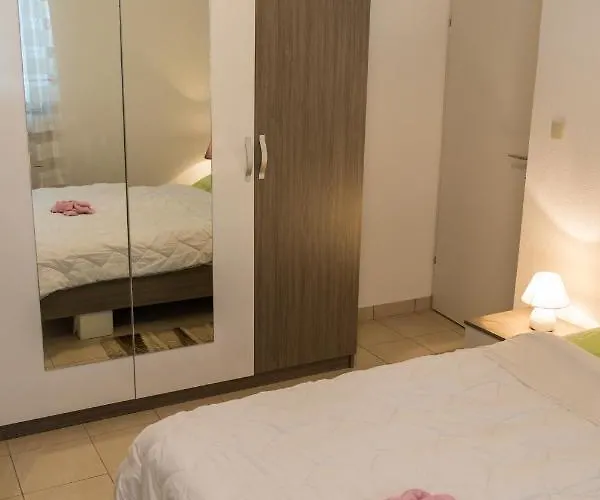 Zeljka Apartman Mundanije
